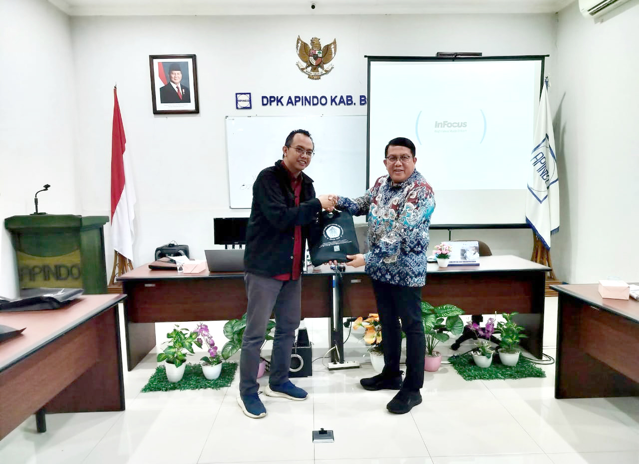 Pertemuan Wakil Rektor, Para Guru Besar dan Tim Rektorat Institut Saint dan Teknologi Nasional (ISTN) Jakarta dengan Pengurus DPK APINDO Kab.Bogor dalam rangka Kerjasama Program Pendidikan. Graha APINDO Kab.Bogor, 08 Juli 2025.